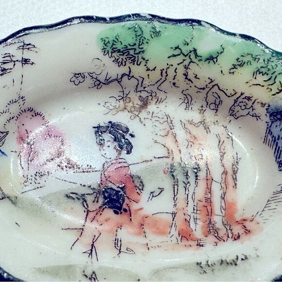 RARE & VINTAGE Japan Porcelain Trinket Dish – A Collectible Gem of Elegance - Picture 3 of 7